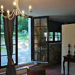 Chateau Bel Aspect Couette-café
