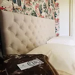 Chateau Bel Aspect Couette-café 4*