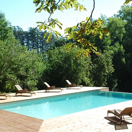 Couette-café Chateau Bel Aspect 4*