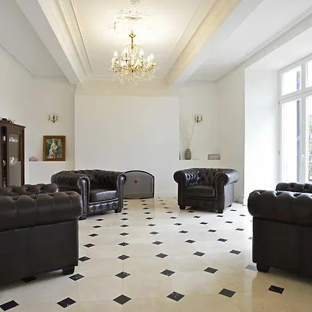 Chateau Bel Aspect Couette-café Salles-sur-l'Hers